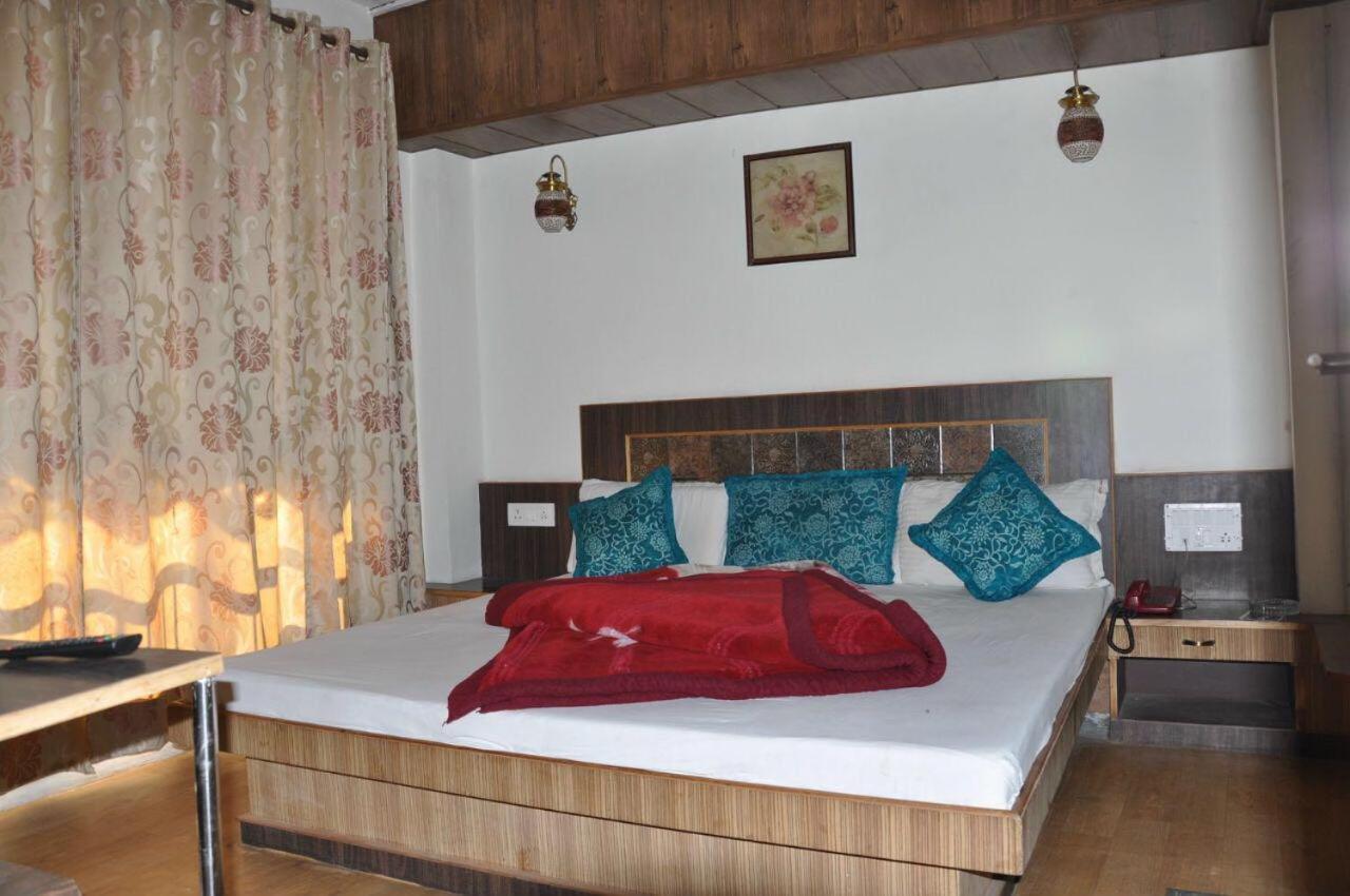 Hotel Ahuja Nainital Exterior photo