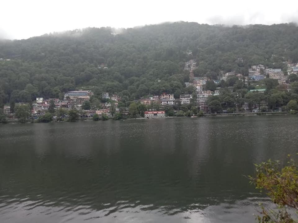 Hotel Ahuja Nainital Exterior photo
